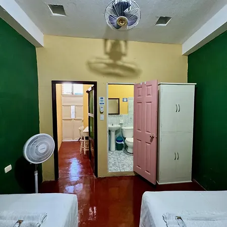 Hostal Los Girasoles By Hostal Inn Flores Exterior photo