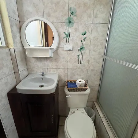 Hostal Los Girasoles By Hostal Inn Flores Exterior photo
